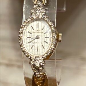 Geneva Women's Silver Quartz Watch